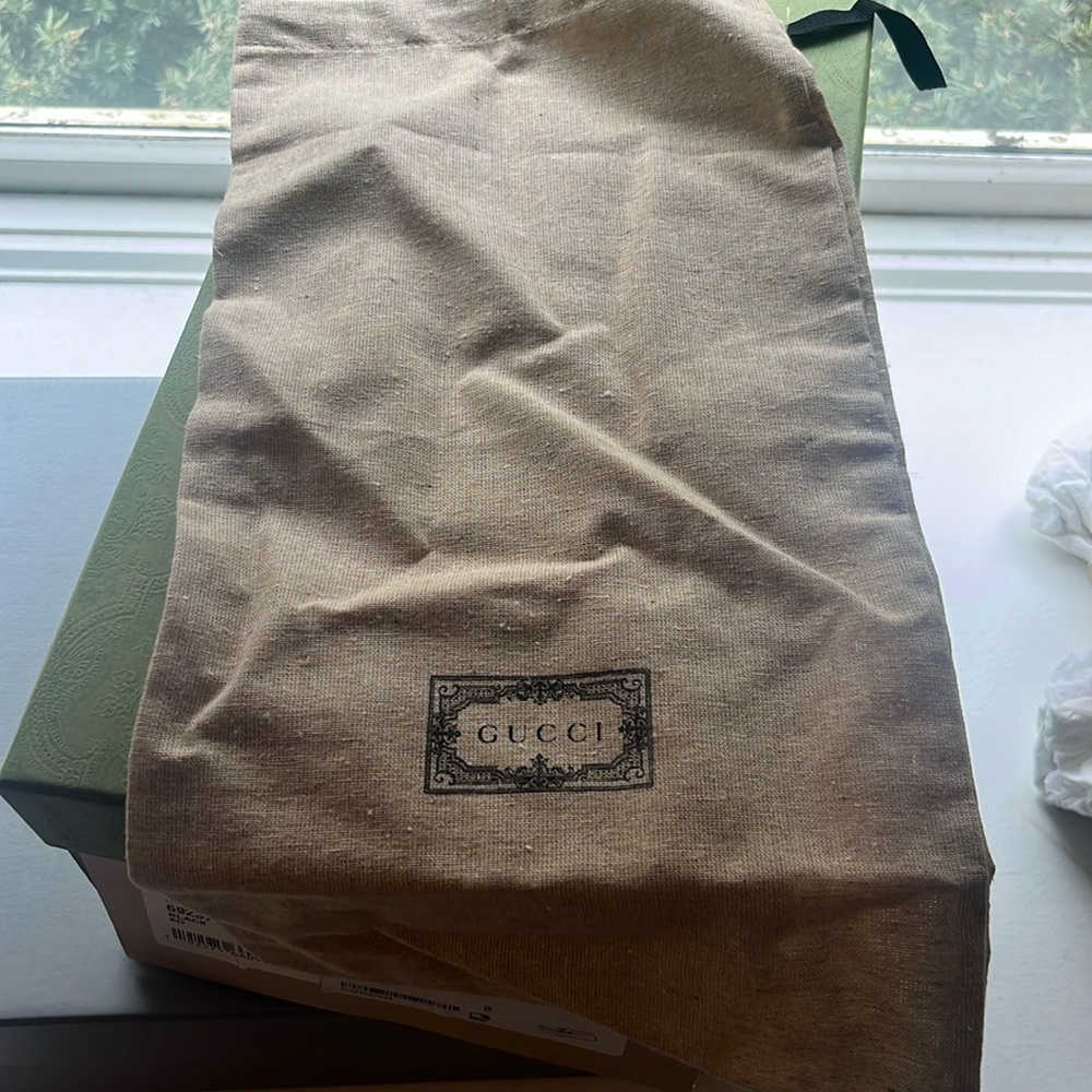 Gucci shoe dust bag